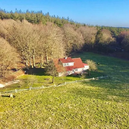 Hundefreundliches Ferienhaus Am Wingster Wald Dog-Friendly Holiday Home Сasa de vacaciones Wingst